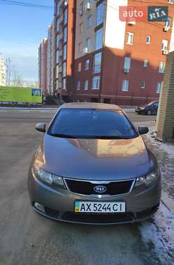 Седан Kia Cerato 2011 в Києві