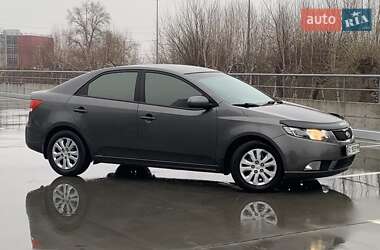 Седан Kia Cerato 2012 в Києві