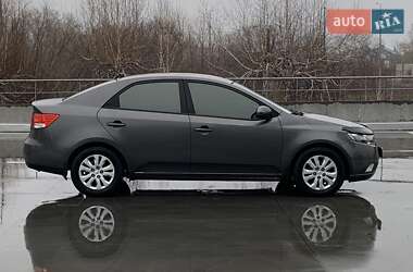 Седан Kia Cerato 2012 в Києві