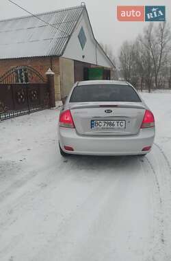 Седан Kia Cerato 2007 в 