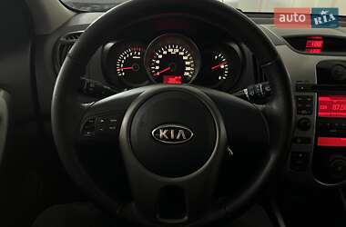 Седан Kia Cerato 2009 в Одессе