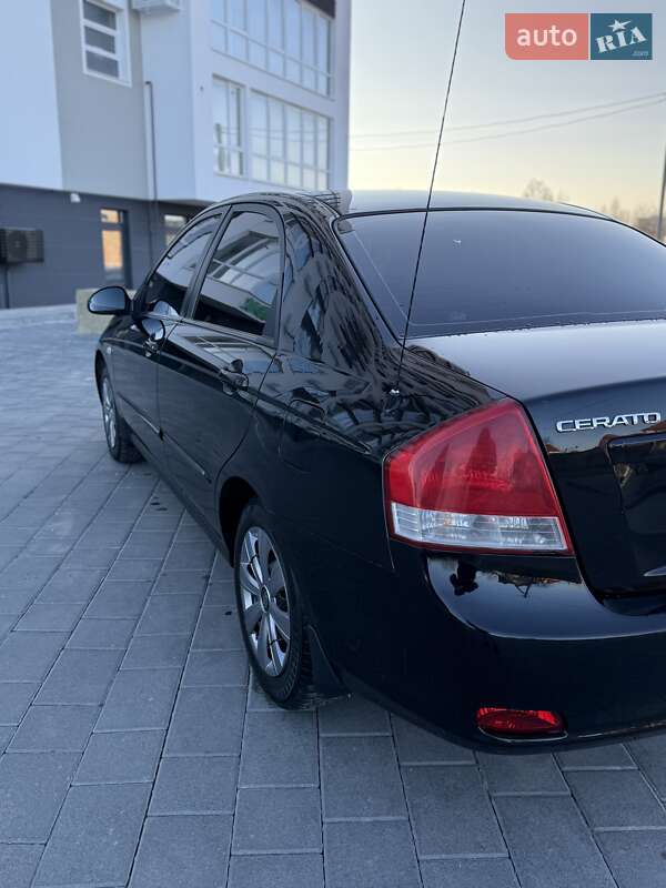 Седан Kia Cerato 2007 в Трускавце