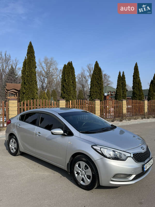 Седан Kia Cerato 2013 в Дніпрі