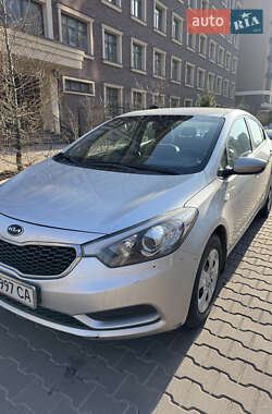 Седан Kia Cerato 2013 в Києві