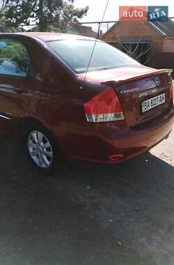 Седан Kia Cerato 2007 в Долинській