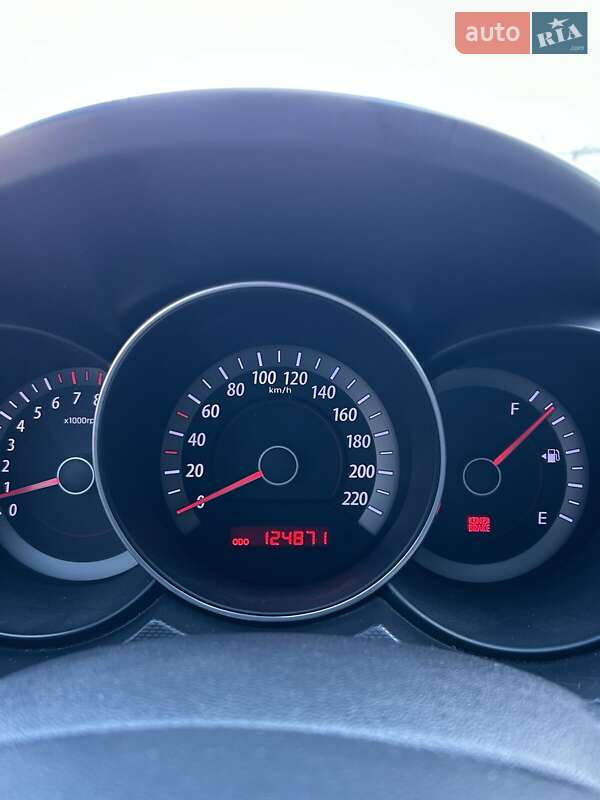 Седан Kia Cerato 2012 в Киеве