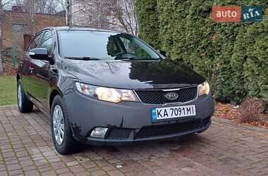 Седан Kia Cerato 2009 в Киеве