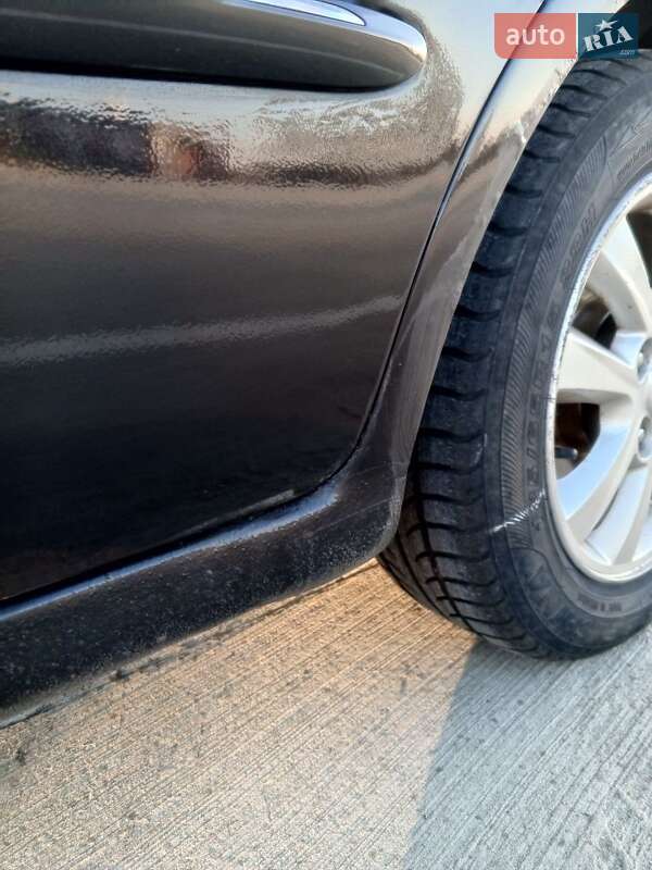 Седан Kia Cerato 2007 в 