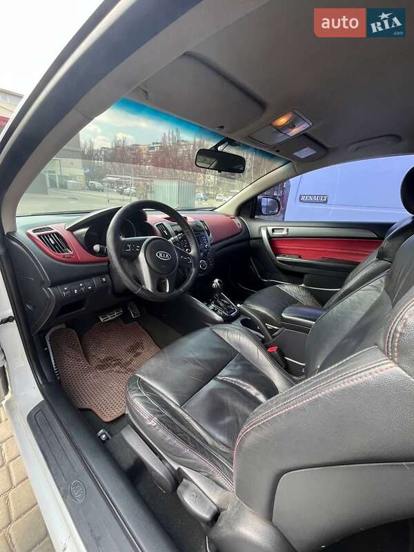 Купе Kia Cerato 2011 в Запоріжжі