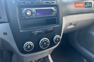 Седан Kia Cerato 2006 в 