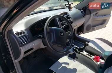 Седан Kia Cerato 2006 в 