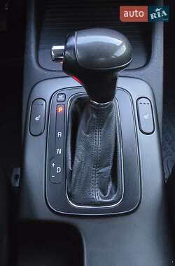 Седан Kia Cerato 2013 в 