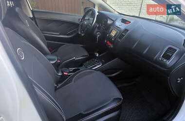 Седан Kia Cerato 2013 в 