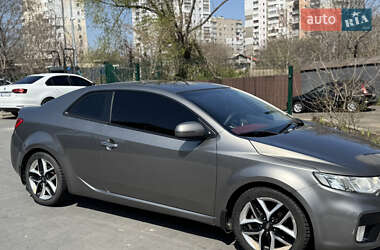 Купе Kia Cerato 2012 в 