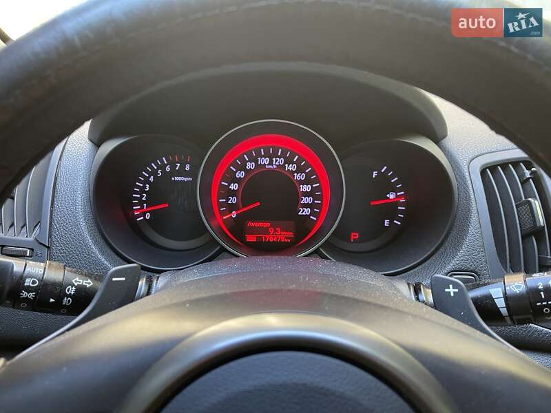 Седан Kia Cerato 2012 в Києві