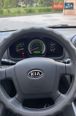 Седан Kia Cerato 2007 в 