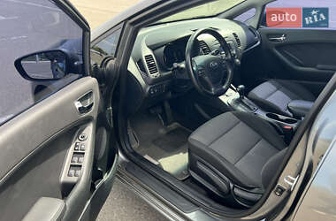 Седан Kia Cerato 2015 в 