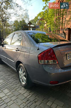 Седан Kia Cerato 2008 в 