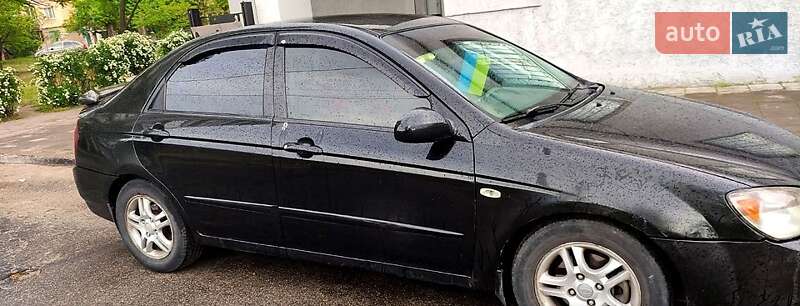 Седан Kia Cerato 2006 в Кам'янському