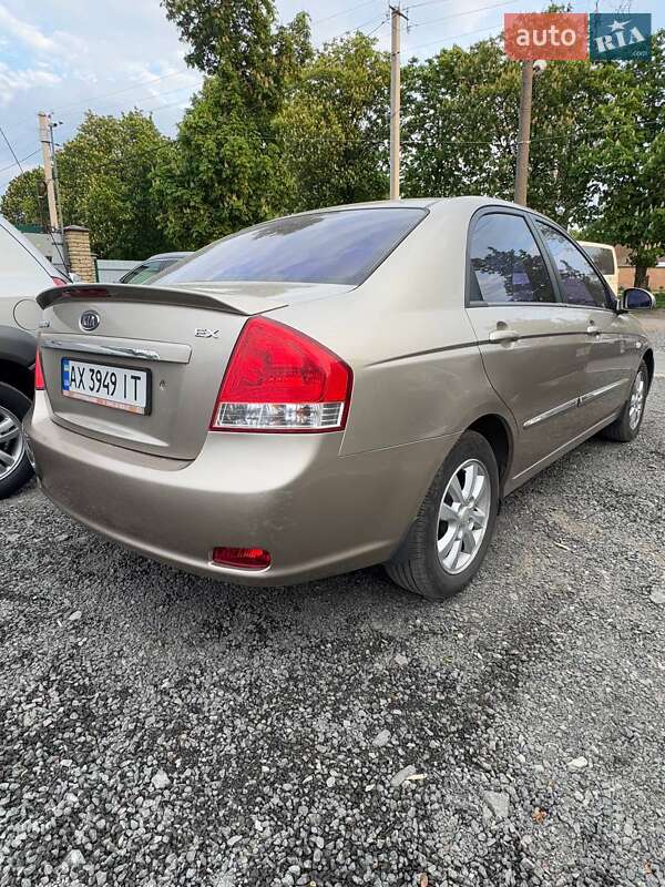 Седан Kia Cerato 2008 в Новомиргороде