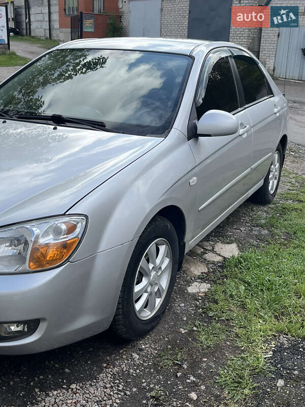 Седан Kia Cerato 2008 в Умани