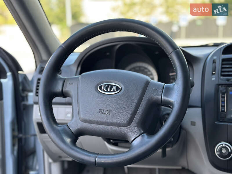 Седан Kia Cerato 2007 в Днепре