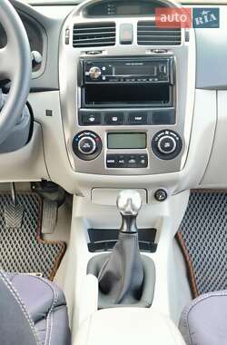 Седан Kia Cerato 2006 в 