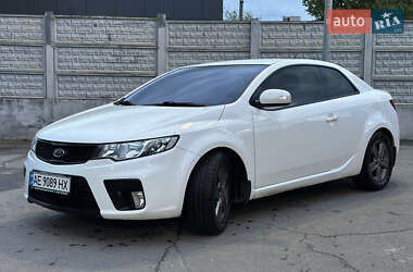 Купе Kia Cerato 2010 в 
