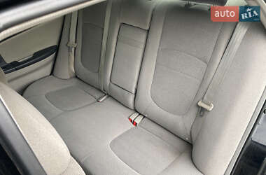 Седан Kia Cerato 2006 в 