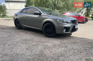 Купе Kia Cerato 2011 в 