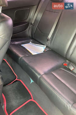 Купе Kia Cerato 2011 в 