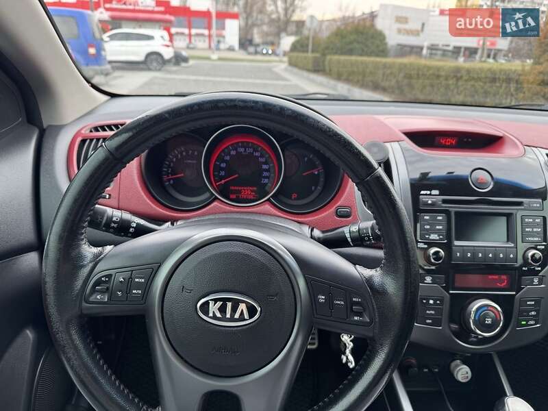 Купе Kia Cerato 2010 в Дніпрі