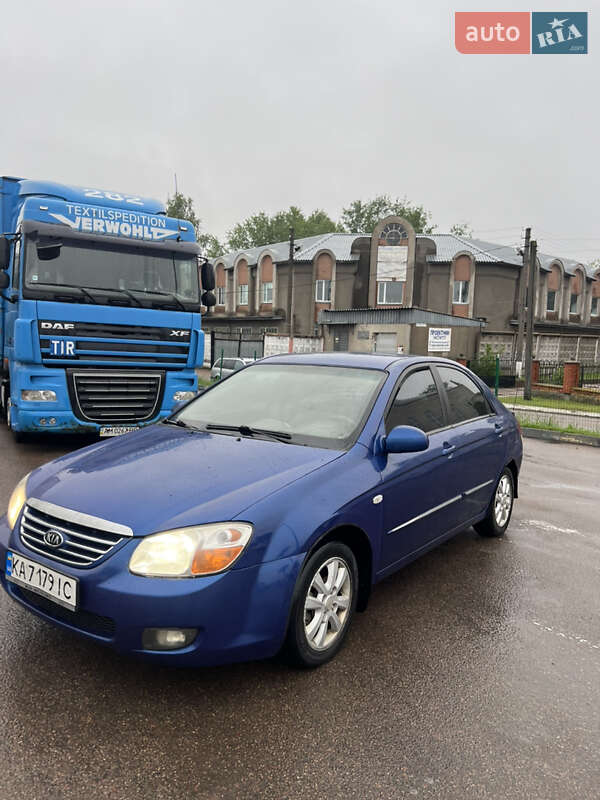 Седан Kia Cerato 2007 в 