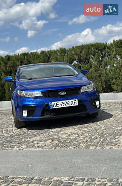 Купе Kia Cerato 2012 в 