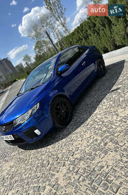 Купе Kia Cerato 2012 в 