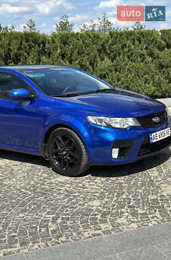 Купе Kia Cerato 2012 в 