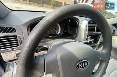 Седан Kia Cerato 2007 в 