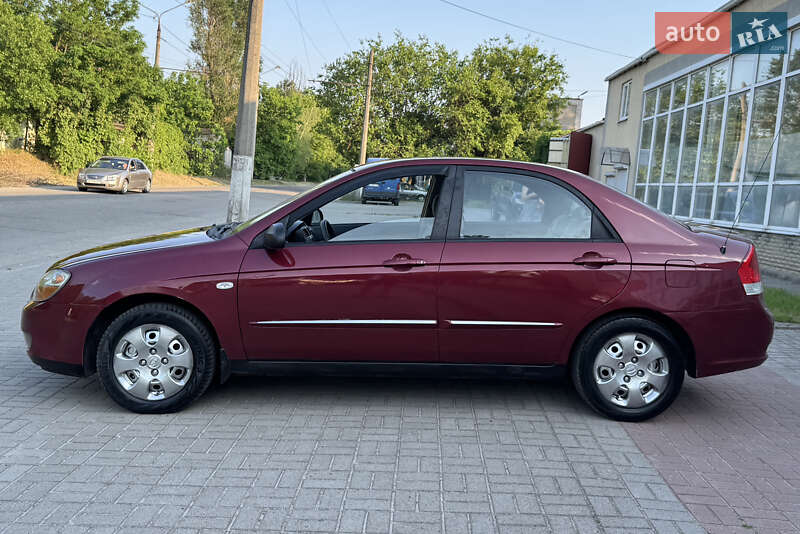 Седан Kia Cerato 2007 в Запоріжжі