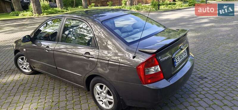 Седан Kia Cerato 2006 в Львові