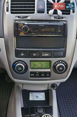 Седан Kia Cerato 2006 в 