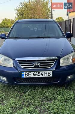 Седан Kia Cerato 2007 в Новом Буге