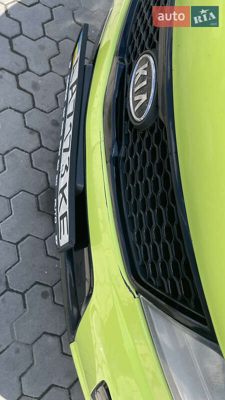 Купе Kia Cerato 2010 в Киеве