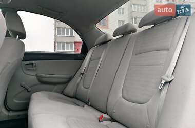 Седан Kia Cerato 2007 в 