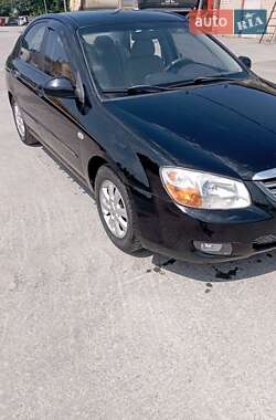 Седан Kia Cerato 2007 в Мені