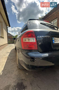 Хетчбек Kia Cerato 2006 в Хмельницькому