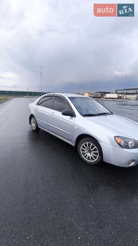 Седан Kia Cerato 2006 в Днепре