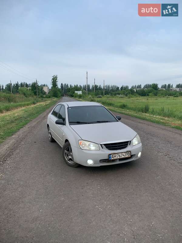 Kia Cerato 2005