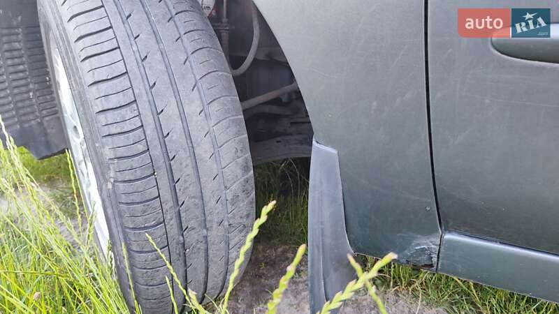 Седан Kia Cerato 2006 в Тростянце