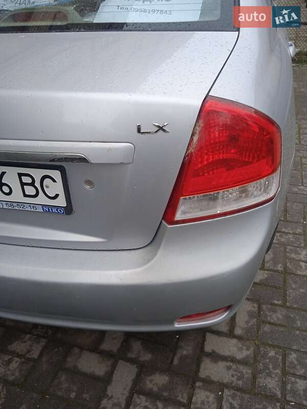 Седан Kia Cerato 2007 в Черновцах