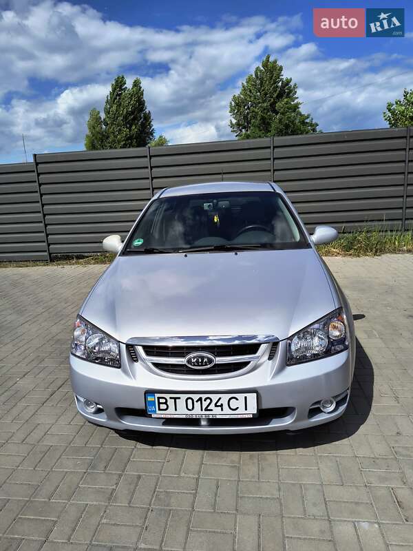 Хэтчбек Kia Cerato 2006 в Черкассах